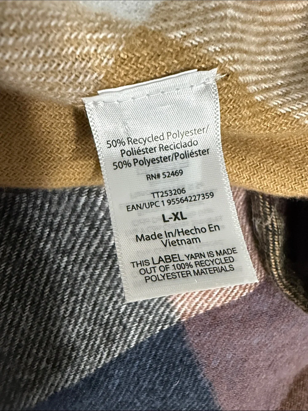 Plaid Blanket Scarf With Buckle Closure